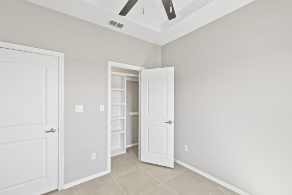 12711 N. 37th Ln, McAllen