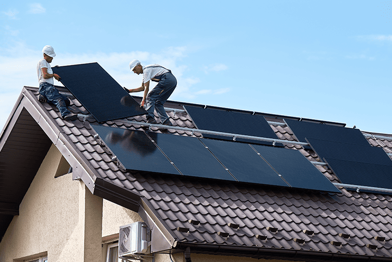 group of roofer working